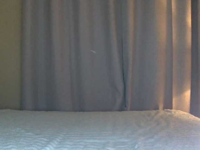 Mellica's BongaCams show and profile