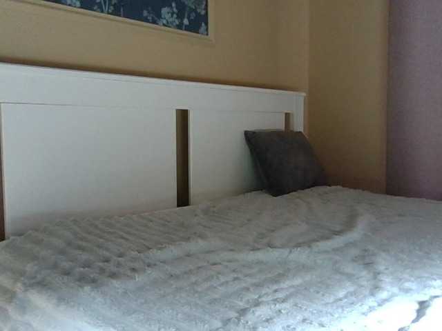 Mellica's BongaCams show and profile