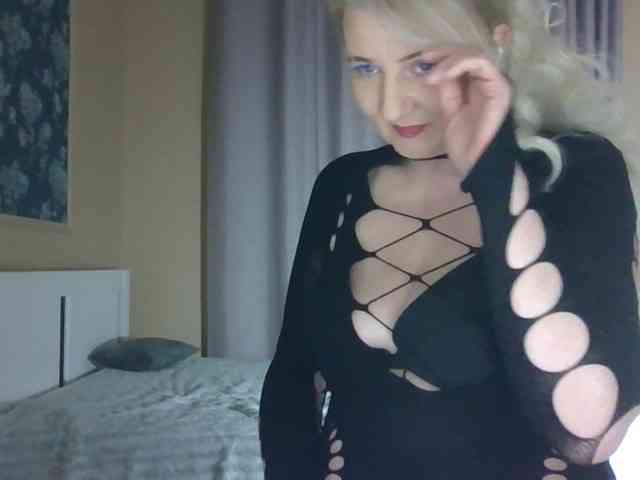 Mellica Live Webcam on BongaCams