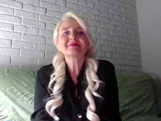 Mellica Live Webcam on BongaCams