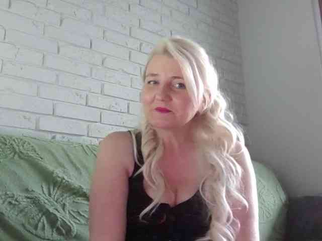 live voyeur Mellica