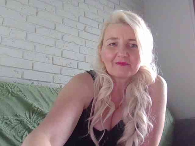 live voyeur Mellica
