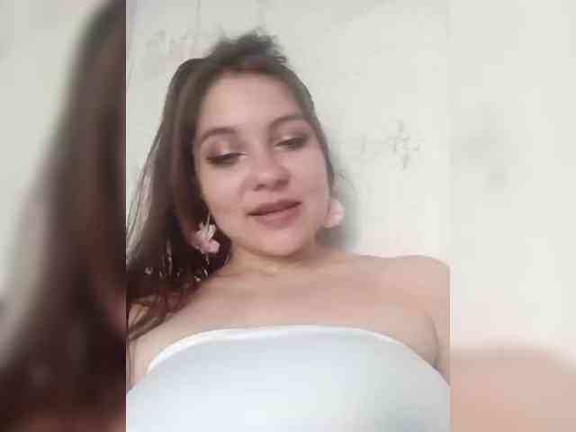 CherryLady-1 Live Webcam on BongaCams