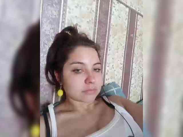 CherryLady-1 webcam