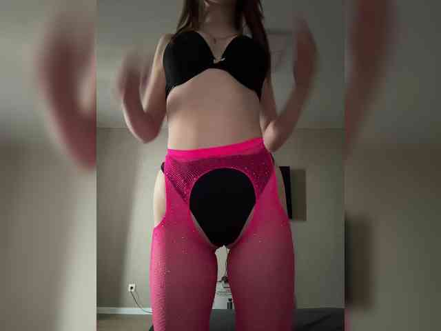 MysticNyah webcam