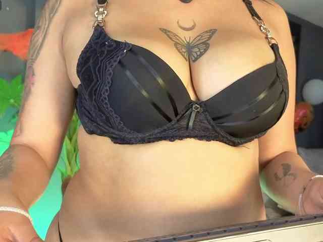 miacardonas webcam