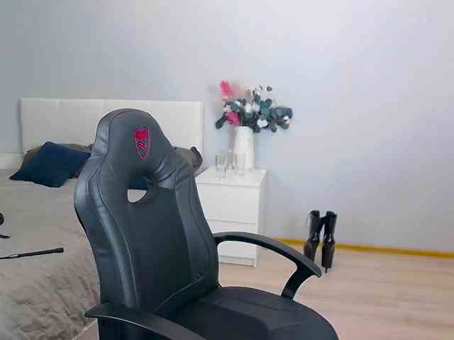 95MissAlisa webcam