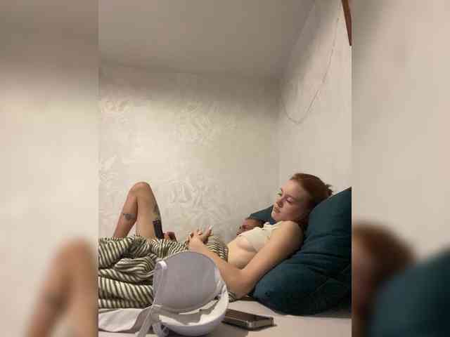 FoxBaby691 webcam