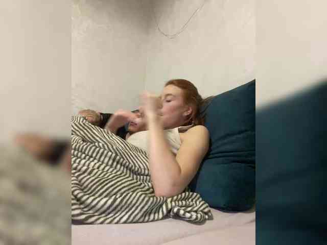 FoxBaby691 webcam