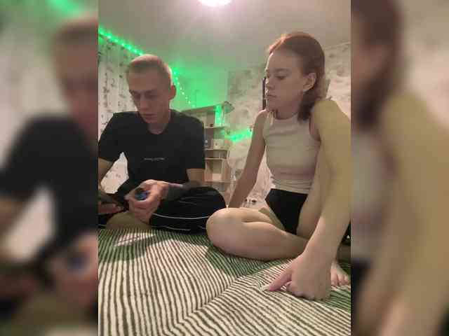 FoxBaby691 webcam