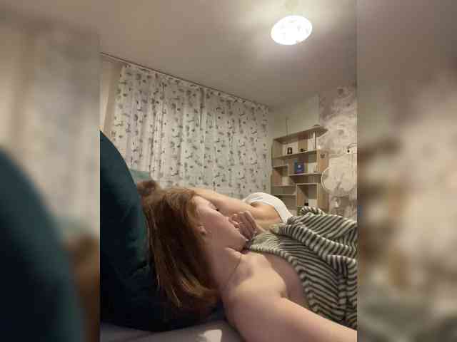 FoxBaby691 webcam