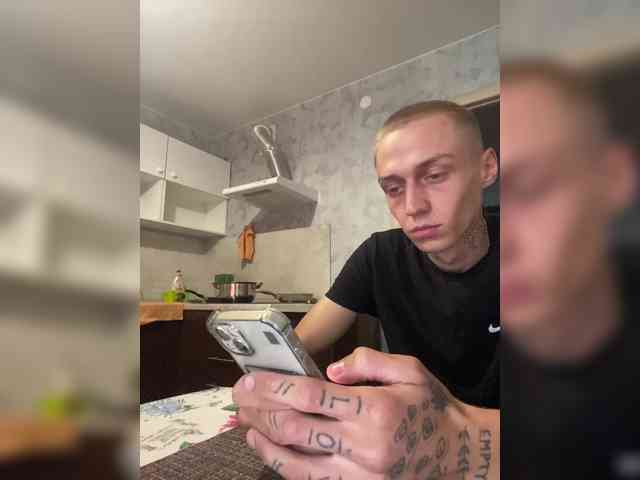 FoxBaby691 webcam
