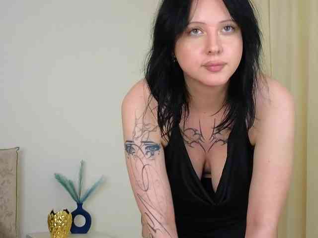 LisaMiller webcam