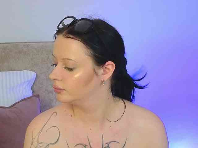 LisaMiller webcam