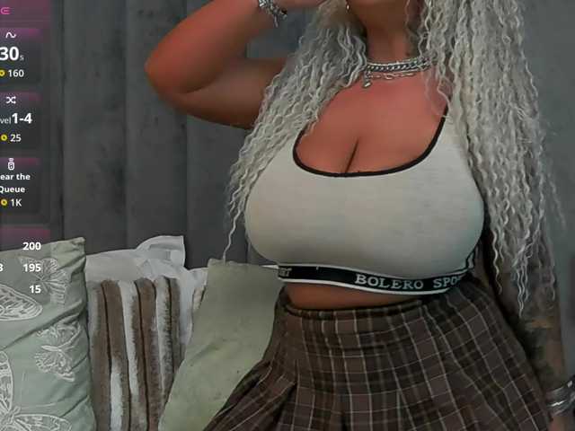 SierraQuinn's BongaCams show and profile