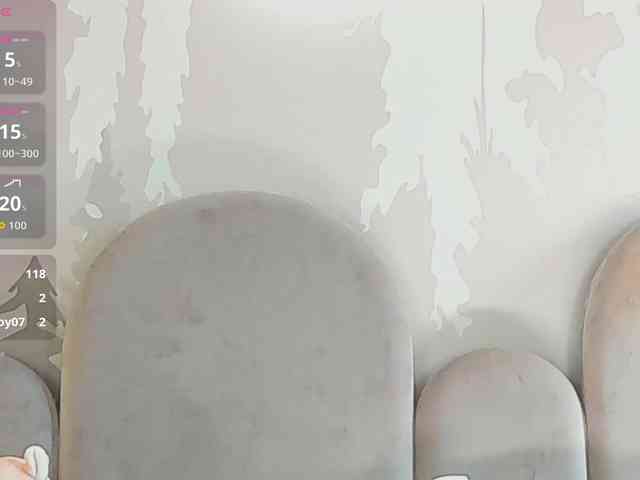 SierraQuinn webcam