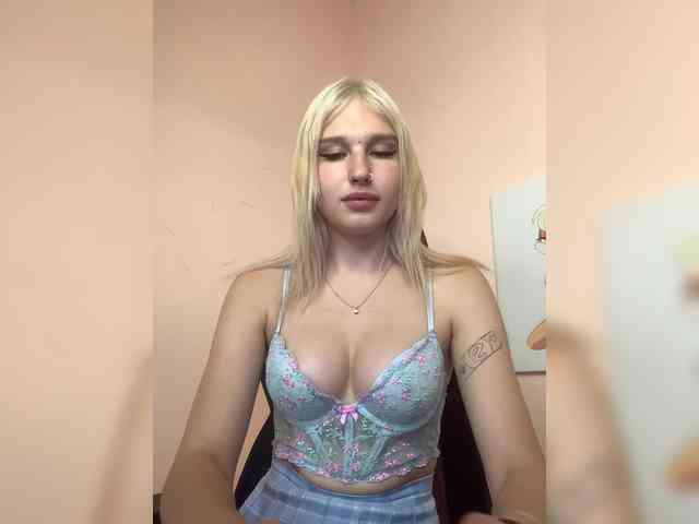 EvelinaKiss webcam