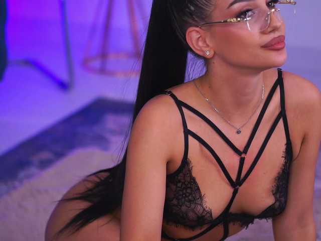 NinnaVoss's BongaCams show and profile