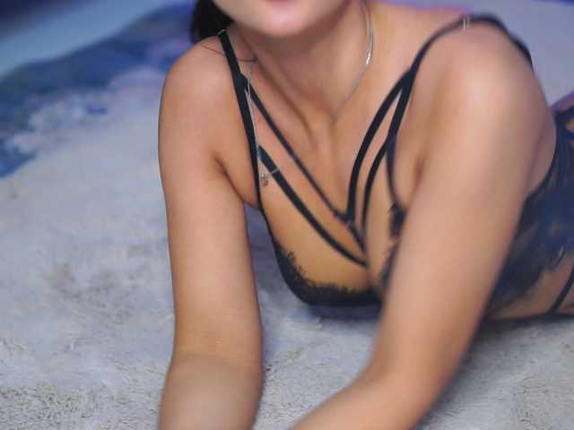 NinnaVoss's BongaCams show and profile