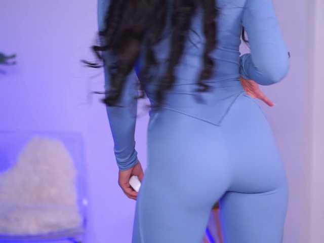 NinnaVoss's BongaCams show and profile