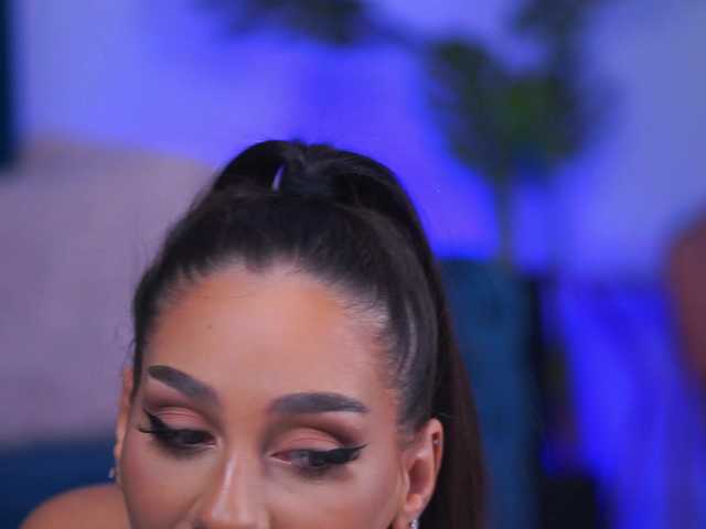 NinnaVoss's BongaCams show and profile