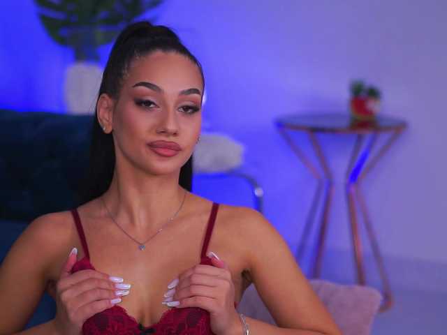 NinnaVoss's BongaCams show and profile