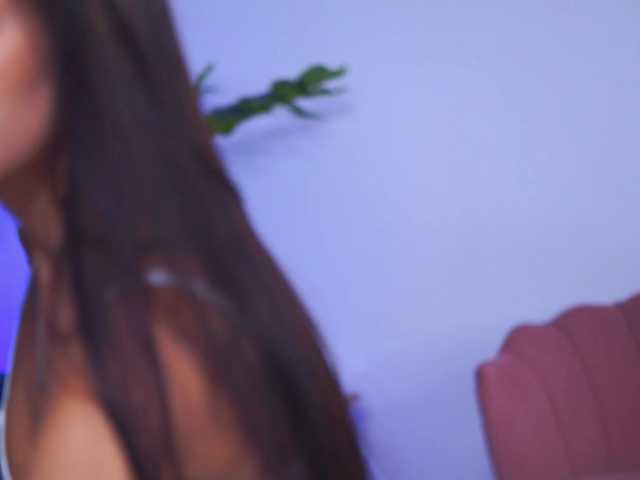 NinnaVoss's BongaCams show and profile