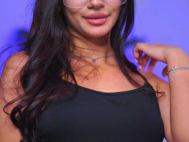 NinnaVoss's BongaCams show and profile