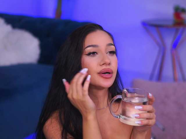 NinnaVoss's BongaCams show and profile