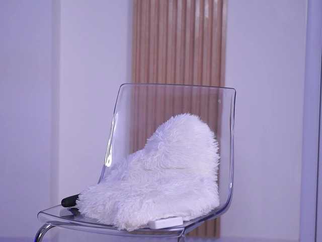 NinnaVoss's BongaCams show and profile