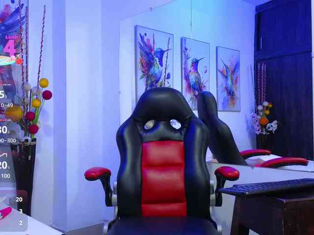 GoddessMia webcam