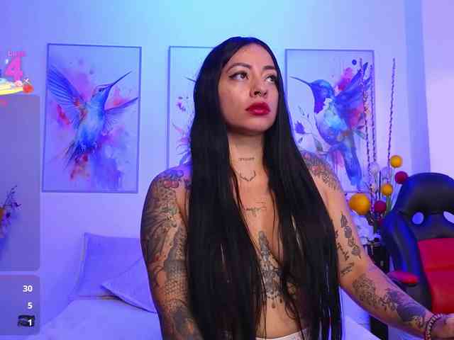 GoddessMia webcam