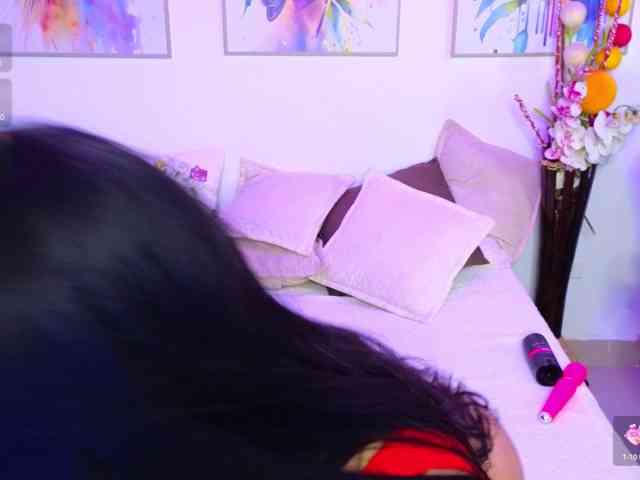GoddessMia webcam