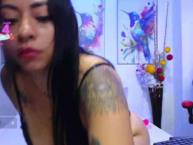 GoddessMia webcam
