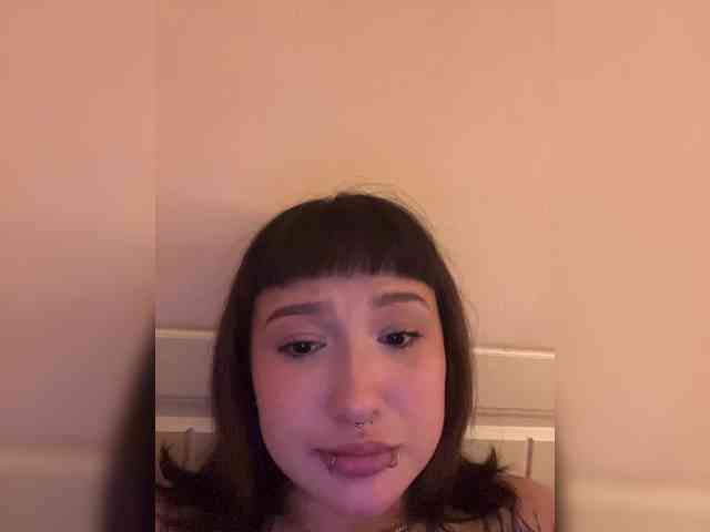 littlewetgirl webcam
