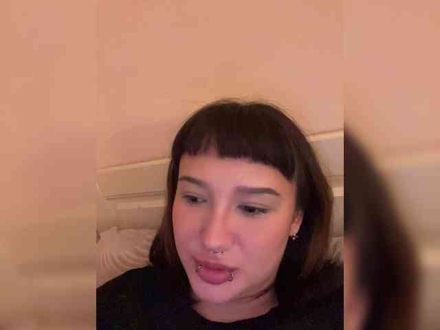 littlewetgirl webcam