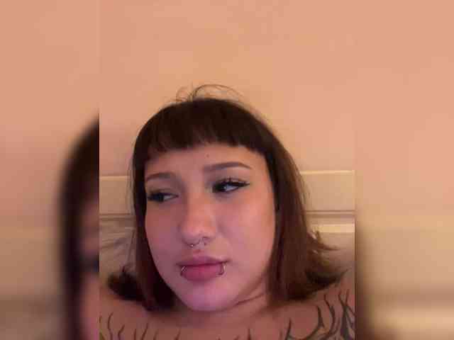 littlewetgirl webcam