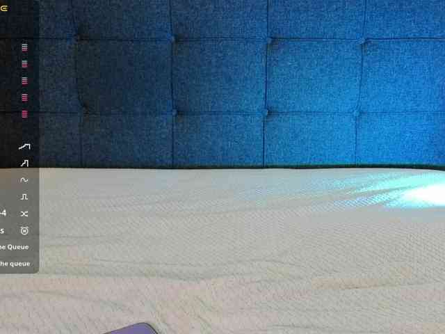 littlewetgirl webcam