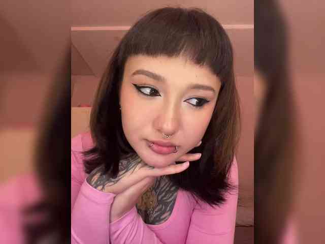 littlewetgirl webcam