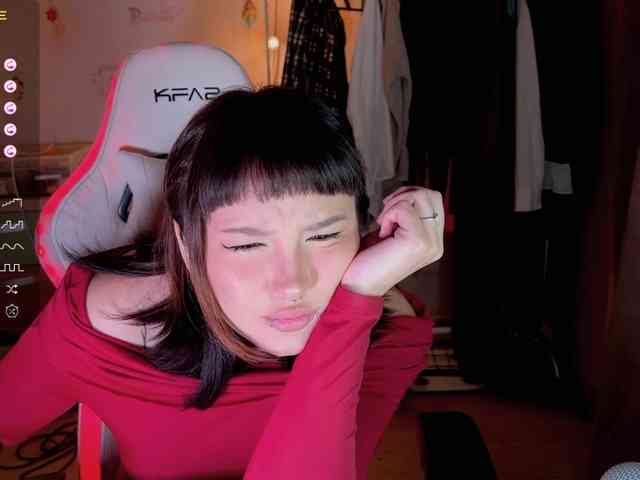 littlewetgirl webcam