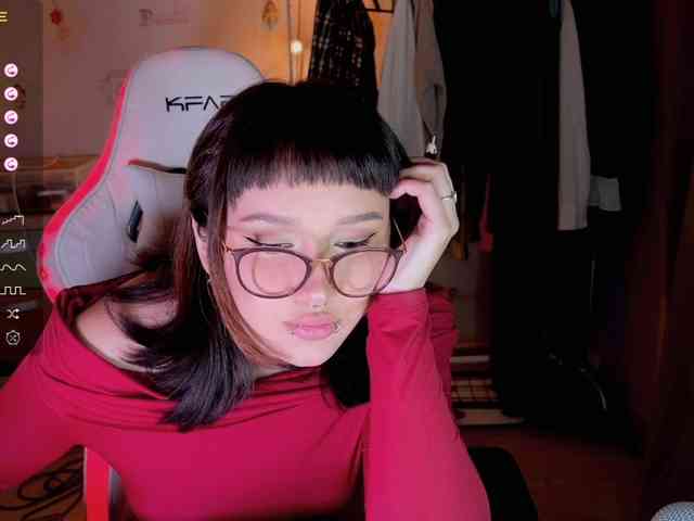 littlewetgirl webcam