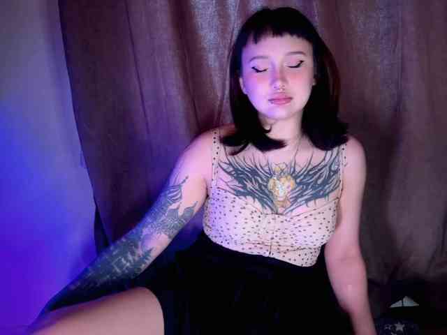 littlewetgirl webcam
