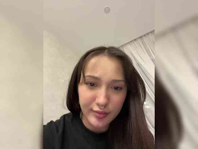 littlewetgirl webcam