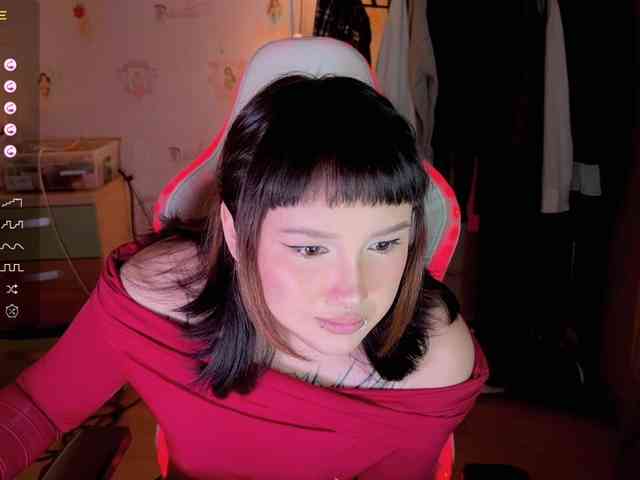 littlewetgirl webcam
