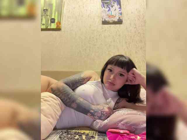 littlewetgirl webcam