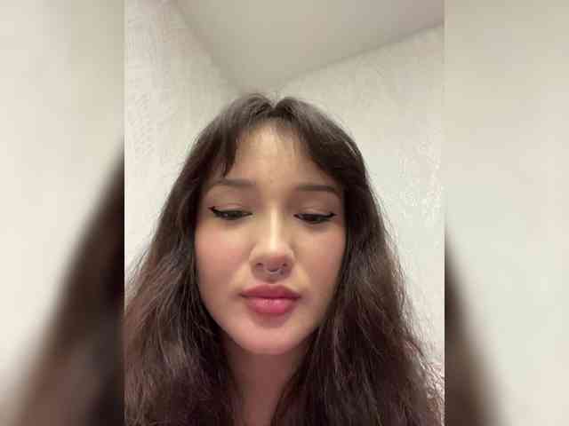 littlewetgirl webcam