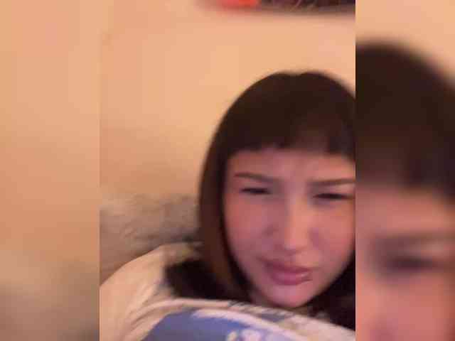 littlewetgirl webcam