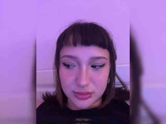 littlewetgirl webcam