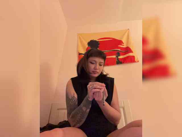 littlewetgirl webcam