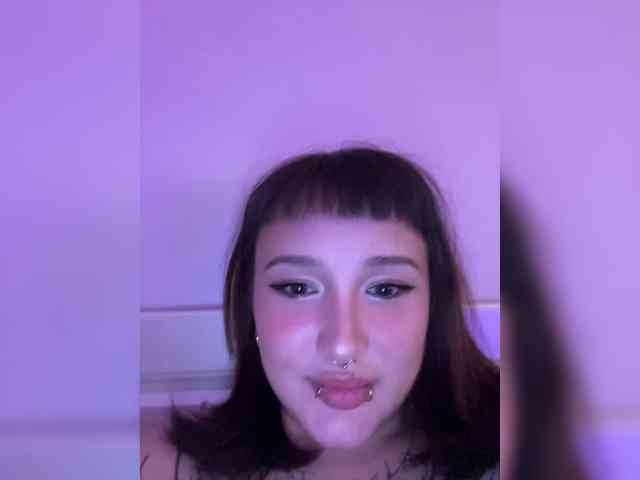 littlewetgirl webcam